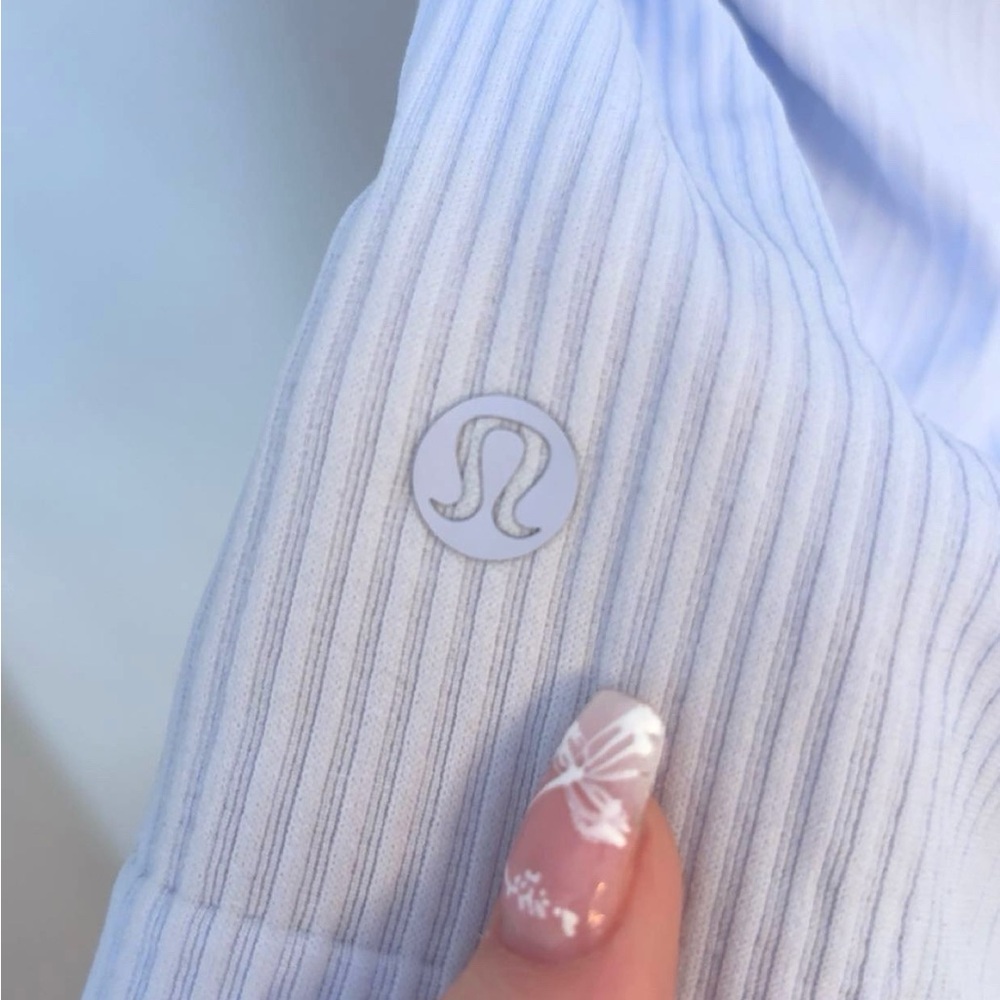 Lululemon Ebb To Street Tee RARE - Picture 5 of 5
